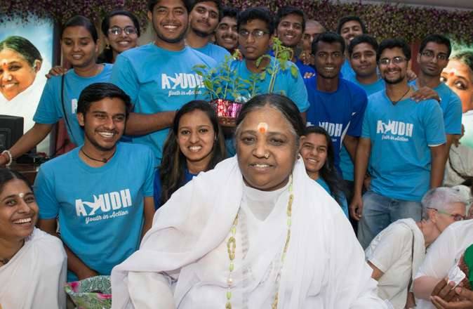 Amma with AYUDH youth volunteers