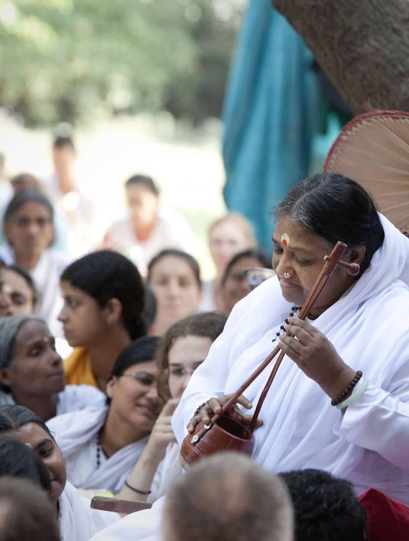 Amma among devotees